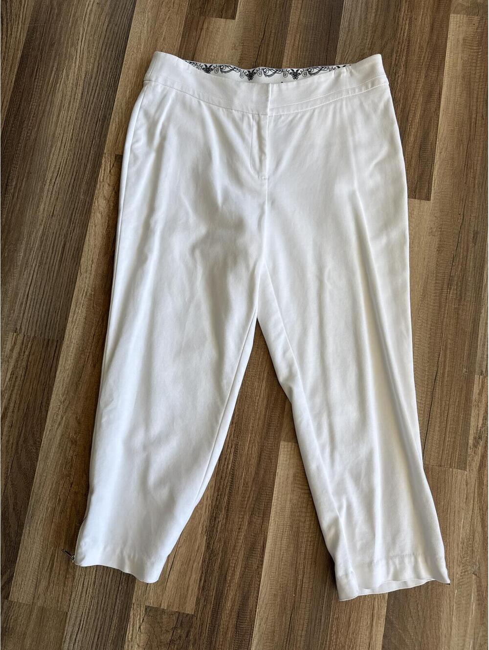 Peter Nygard White Ankle Pants Sz 10 Slim Leg Stretch Coastal Grandma Resortcore
